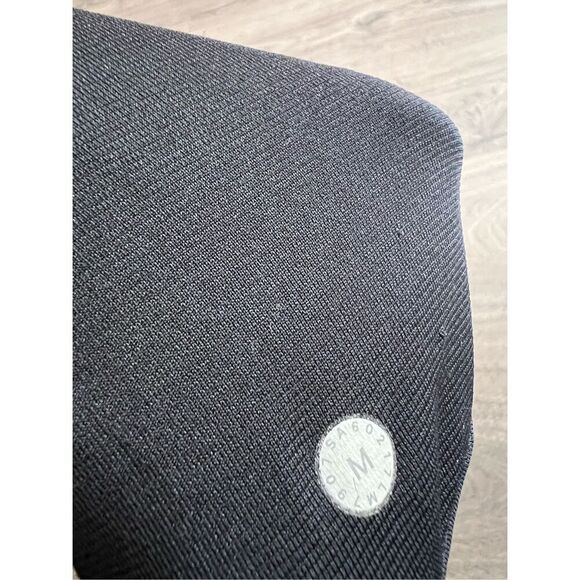 Lululemon Shorts Men's Large Gray Gym Workout Lined Pockets 9" - Picture 4 of 6